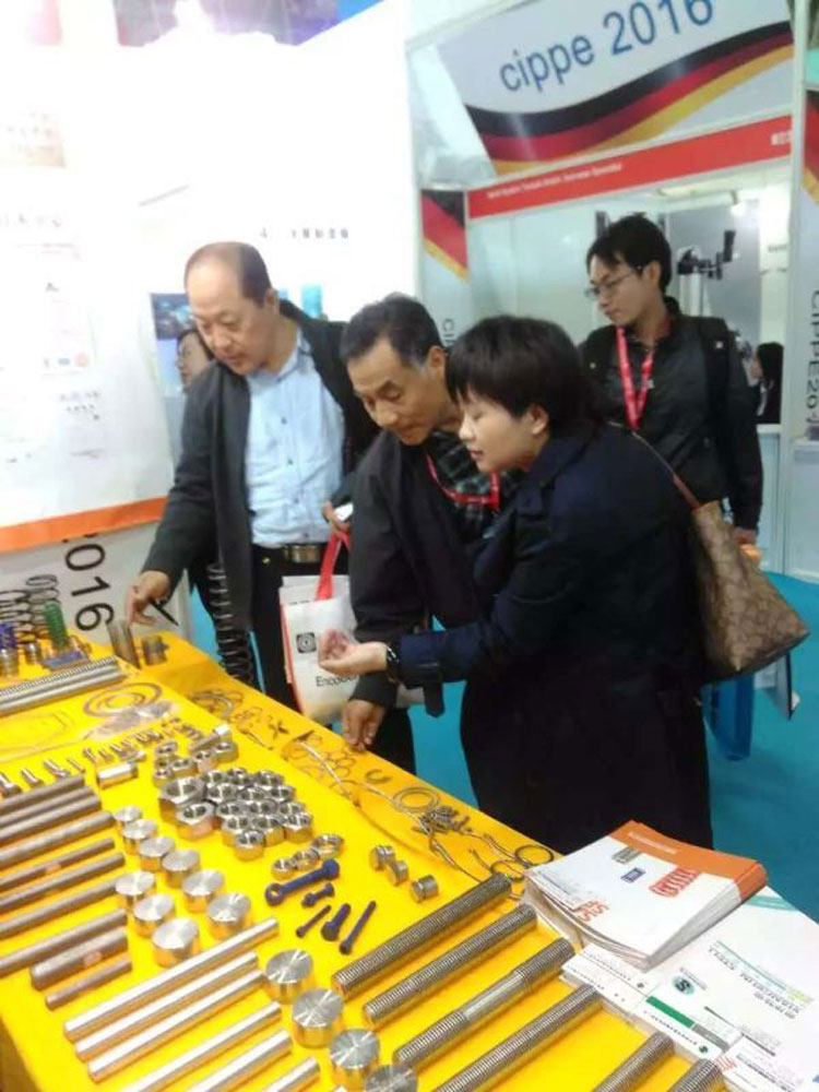 三和彈簧(huáng)參與全球最(zuì)大的中國國(guo)際石油石化(hua)展覽會